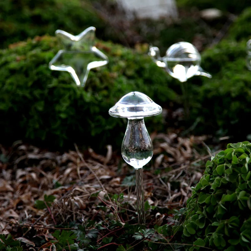 Garden Plant Watering Device Glass Flowers Water Feeder Automatic Self Watering Devices Bird Star Mushroom Design Plant Waterer